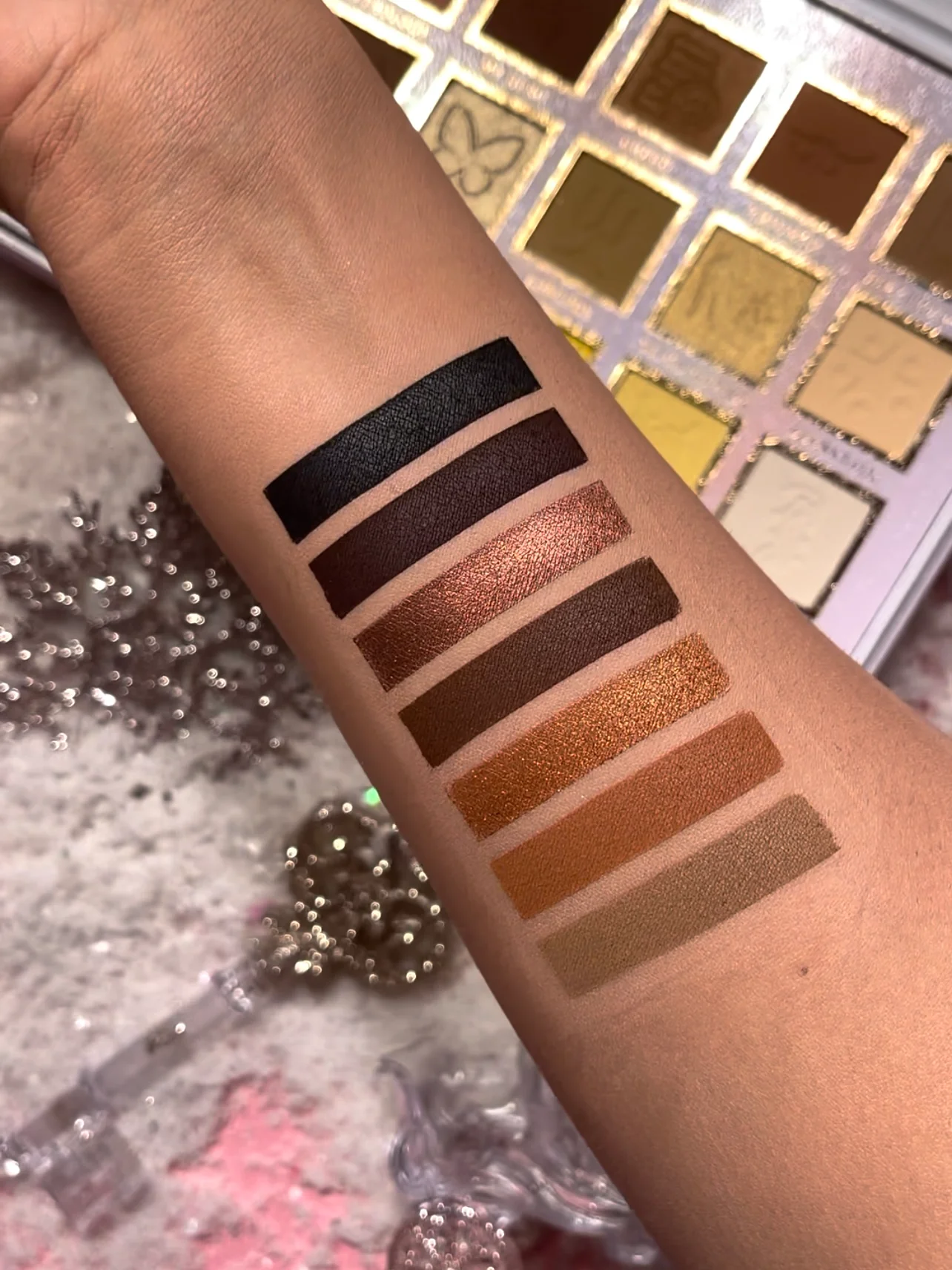 If The Crown Fits Neutral Eyeshadow Palette - Image 3