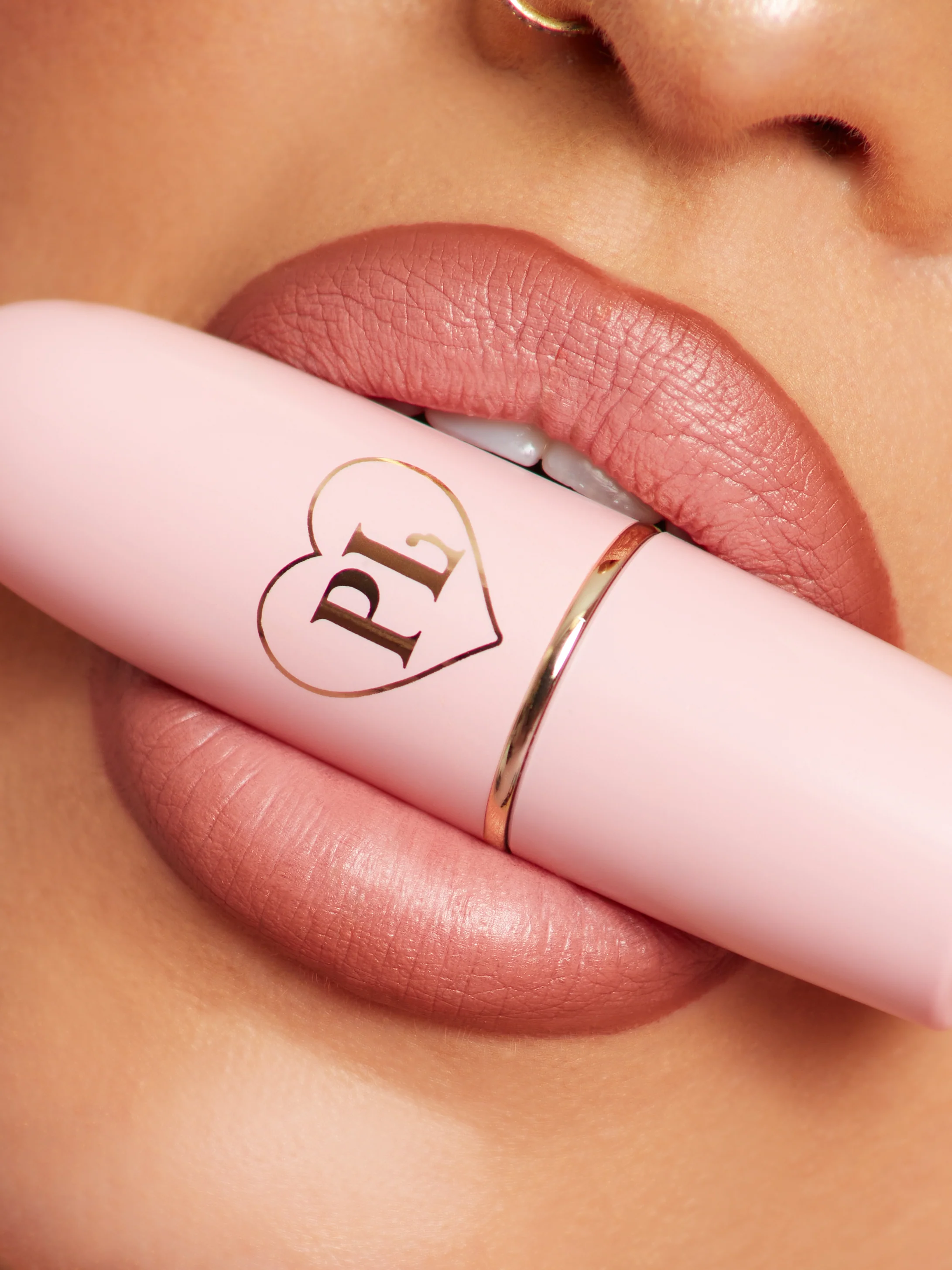 Kiss and Makeup Lipstick & Lip Liner Kit - Image 35