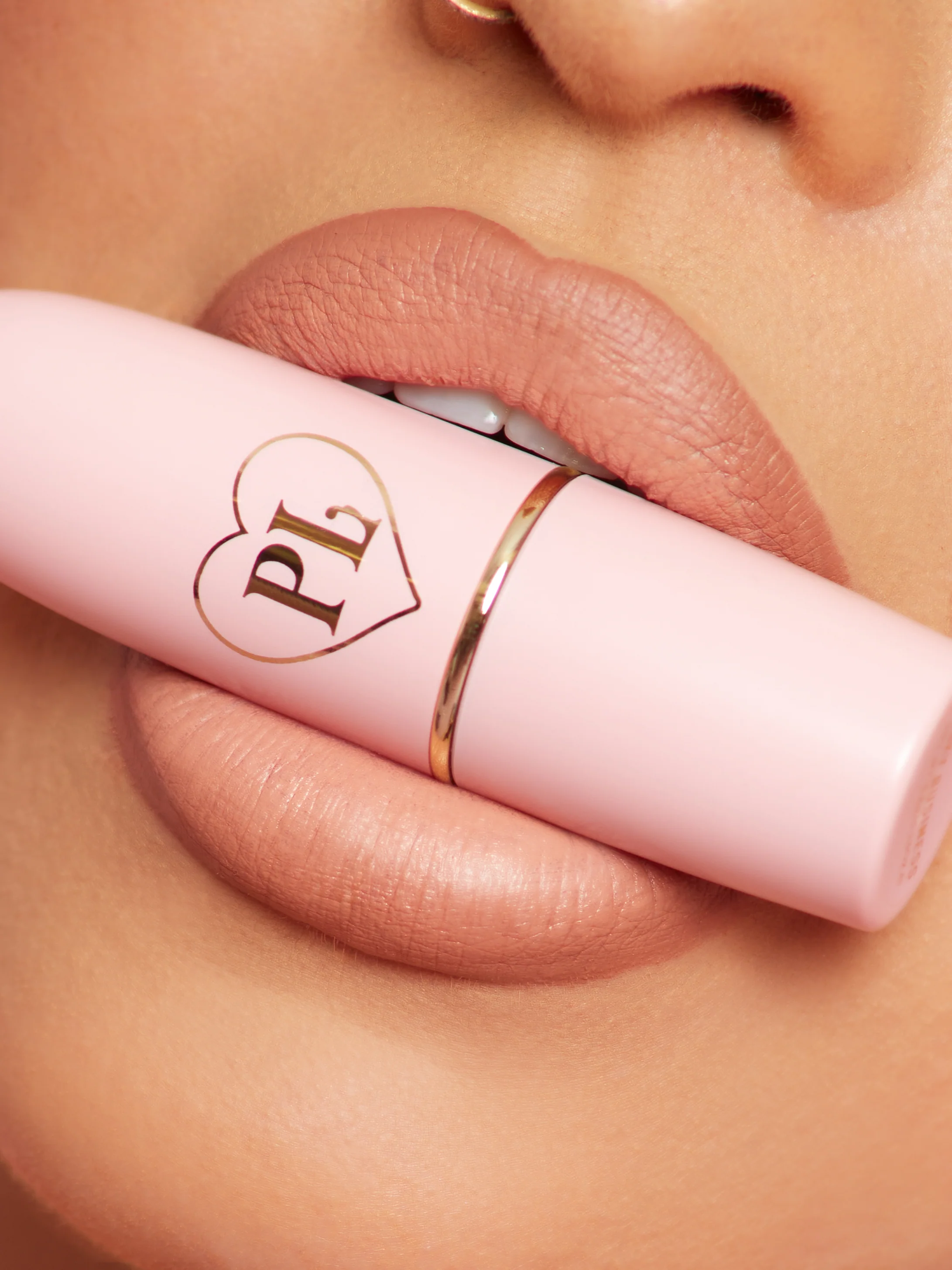 Kiss and Makeup Lipstick & Lip Liner Kit - Image 39