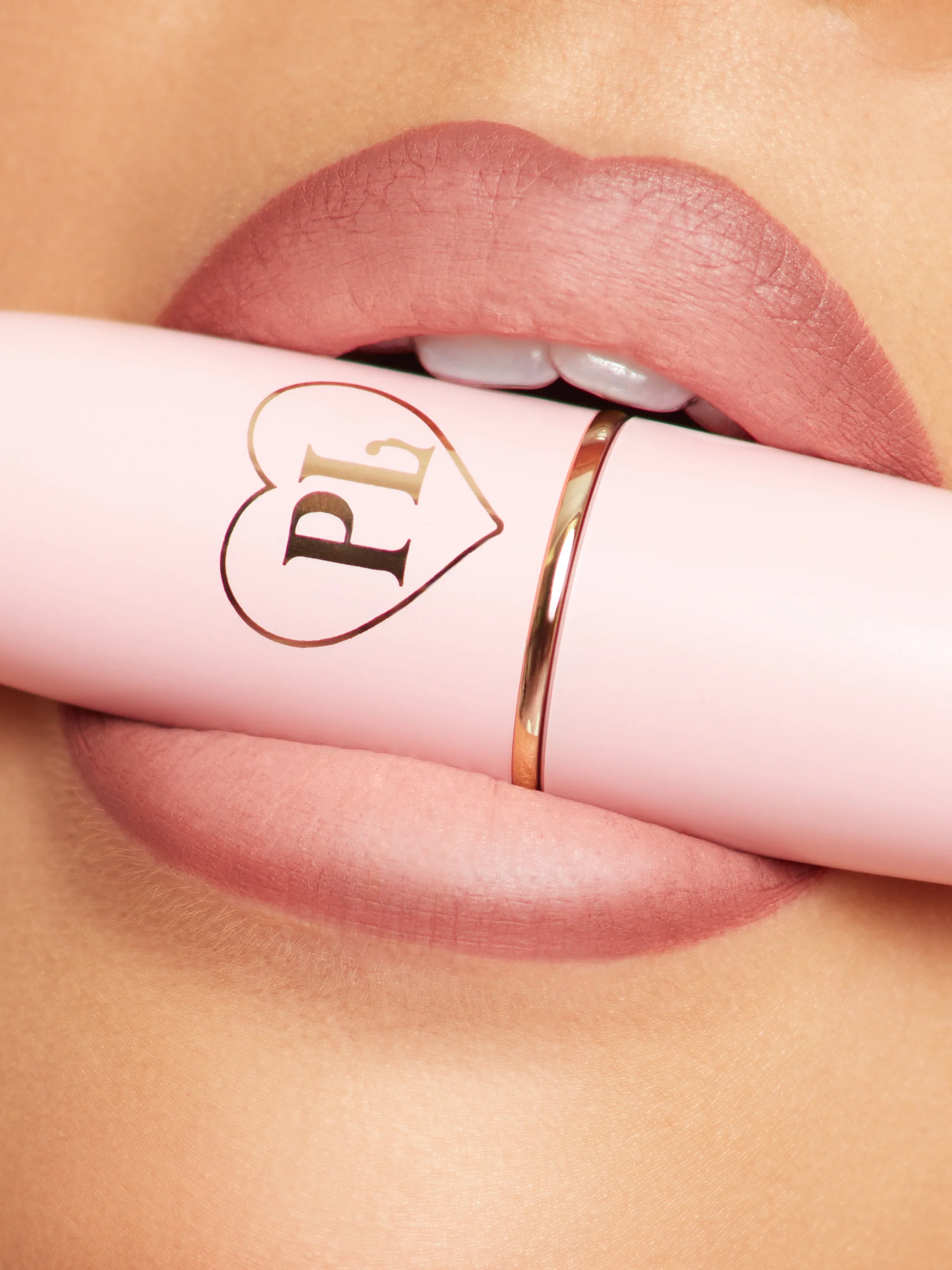 Kiss and Makeup Lipstick & Lip Liner Kit - Image 41