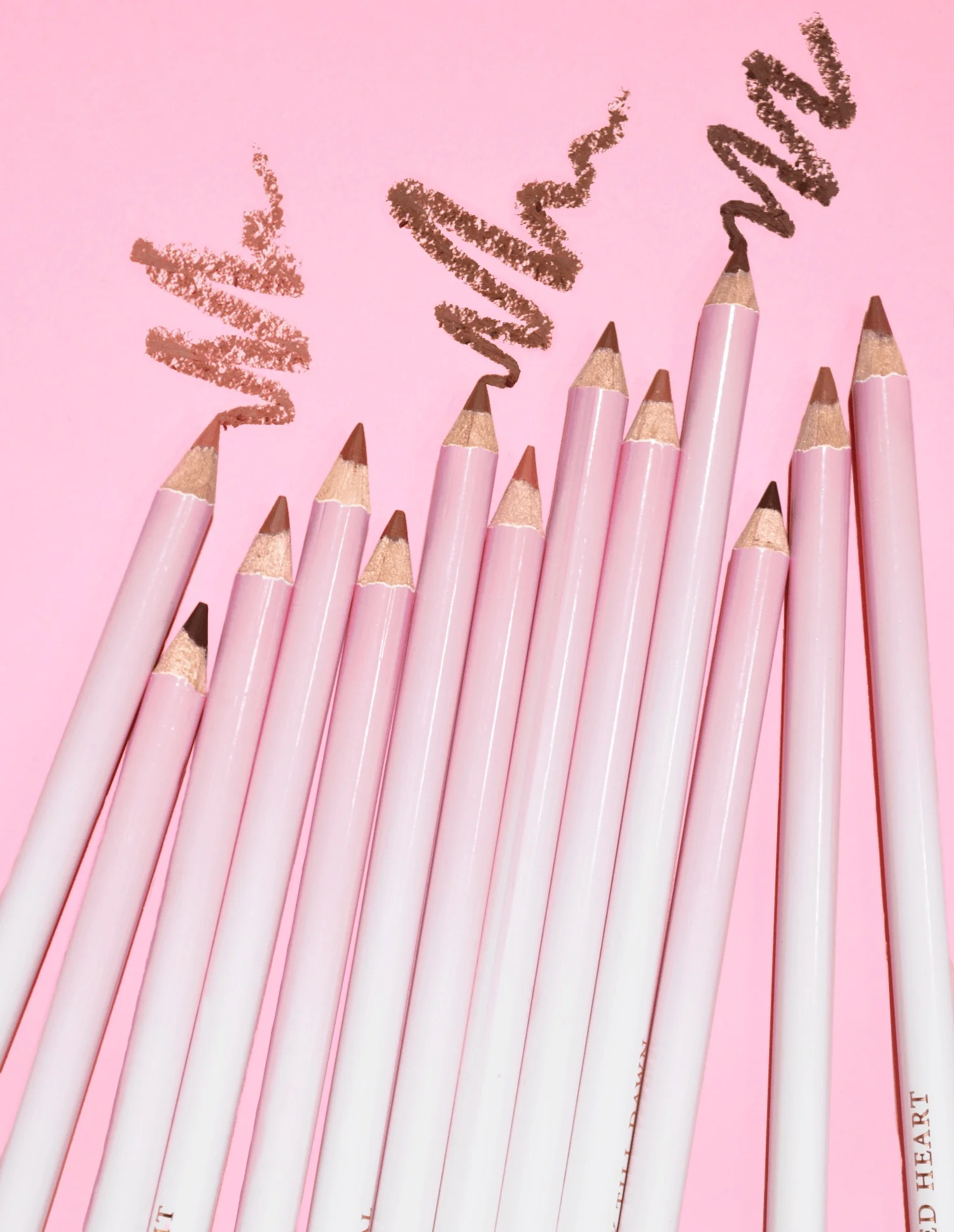 Ultimate Definition Sharpenable Lip Liner - Image 3