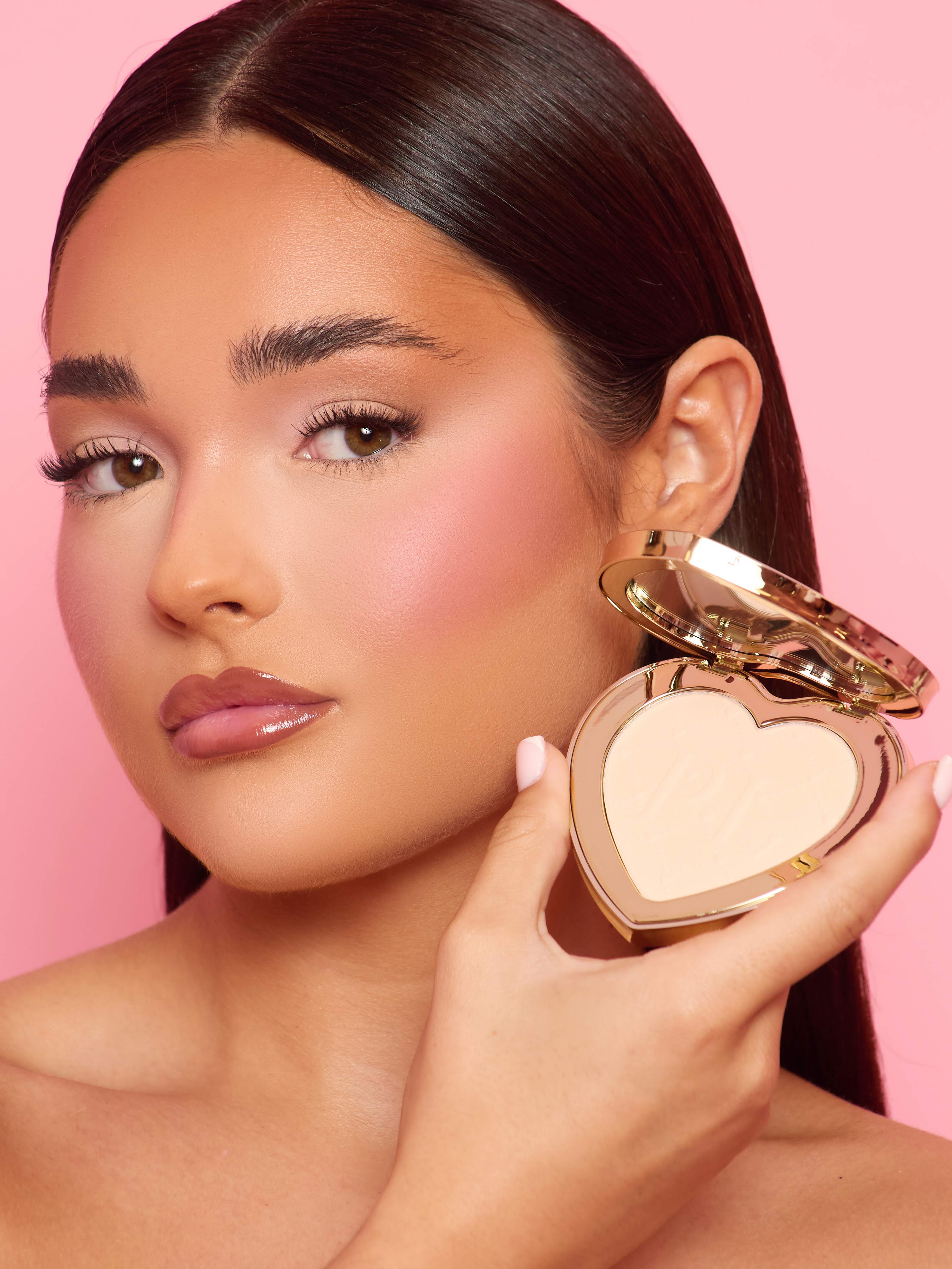 Under-Eye Brightening Powder - Image 40
