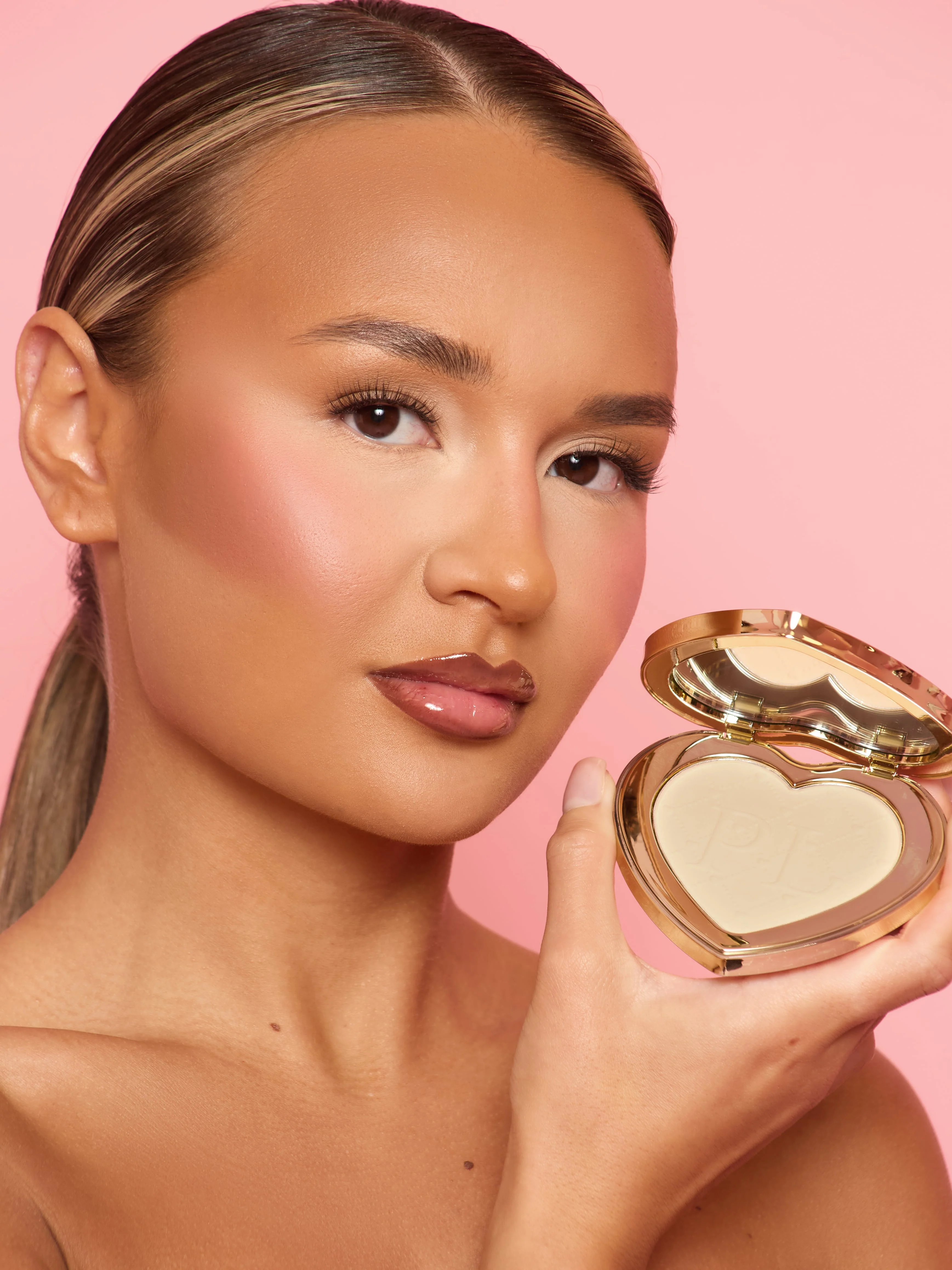 Under-Eye Brightening Powder - Image 56